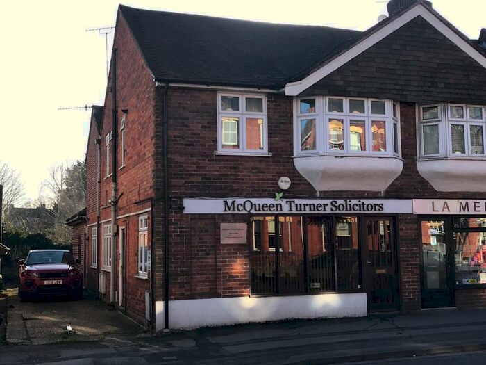 1 Bedroom Flat To Rent In Station Road, Henley-On-Thames, Oxfordshire, RG9