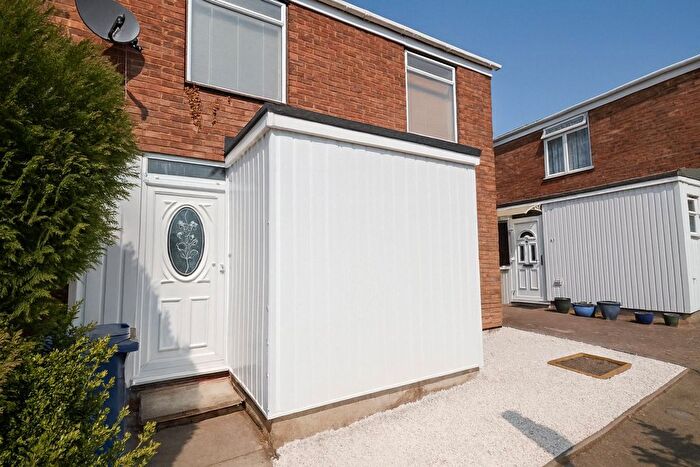 3 Bedroom End Terrace House To Rent In Ullswater, Bracknell, RG12