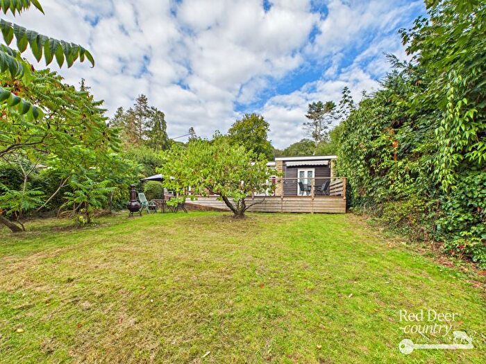 3 Bedroom Chalet For Sale In Cleeve Park, Chapel Cleeve, Minehead, TA24