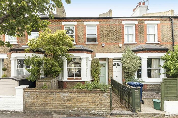 4 Bedroom Property To Rent In Lothair Road, London, W5