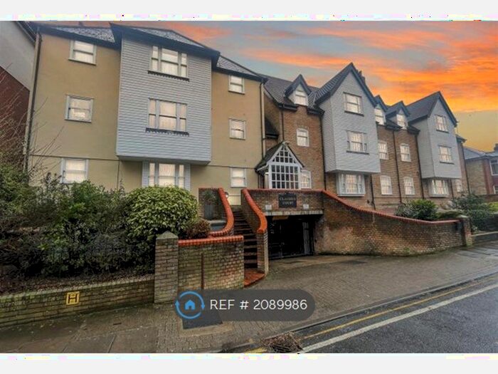 2 Bedroom Flat To Rent In St Peter's Street, Colchester, CO1