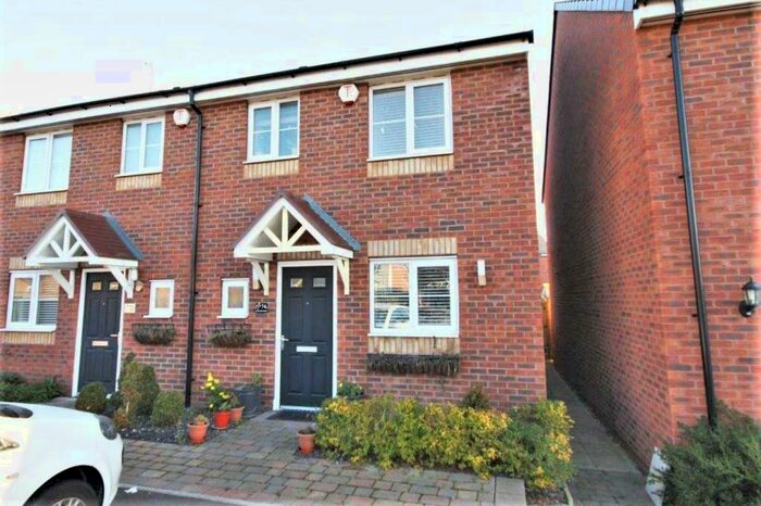 3 Bedroom Semi-Detached House To Rent In Bermuda Road, Stockingford, Nuneaton, CV10