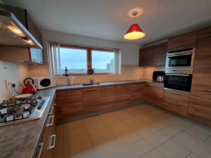 3 Bedroom House To Rent In Charlotte Street Aberdeen, AB25