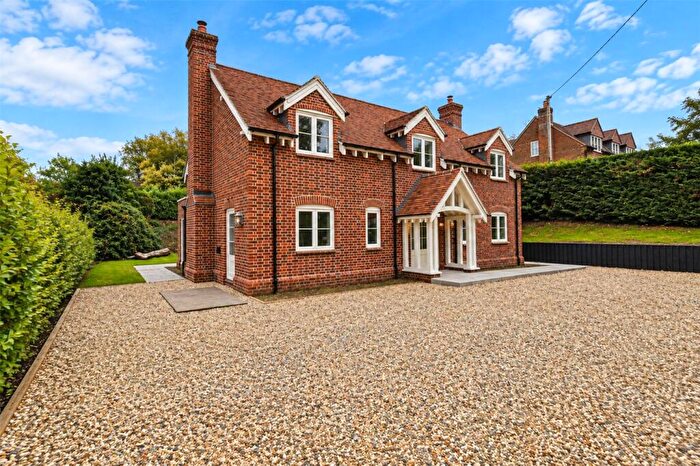 4 Bedroom Detached House For Sale In Mary Lane, North Waltham, Basingstoke, Hampshire, RG25