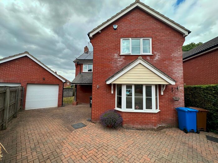 4 Bedroom Detached House To Rent In Dorset Close, Ipswich, IP4