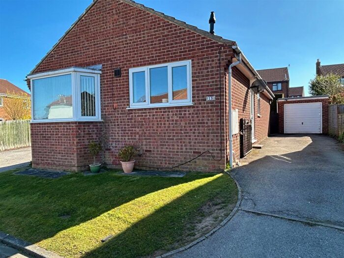 3 Bedroom Detached Bungalow To Rent In Hildenley Close, Scarborough, YO12