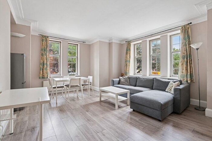 4 Bedroom Flat For Sale In Hillside Court, London, NW3