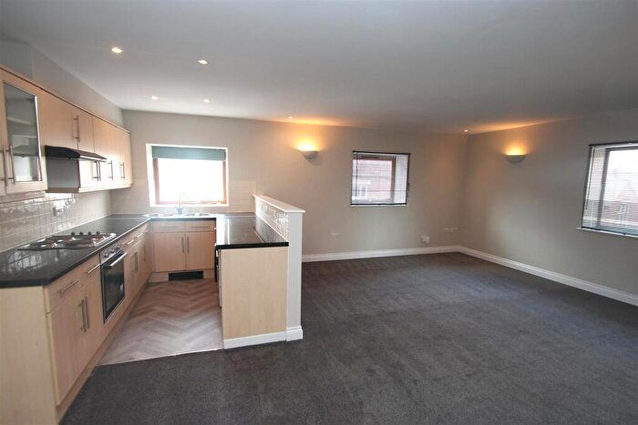 1 Bedroom Apartment To Rent In Alfred Street, Rushden, NN10