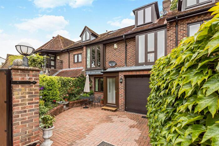 3 Bedroom Terraced House To Rent In East Walls Close, Chichester, PO19