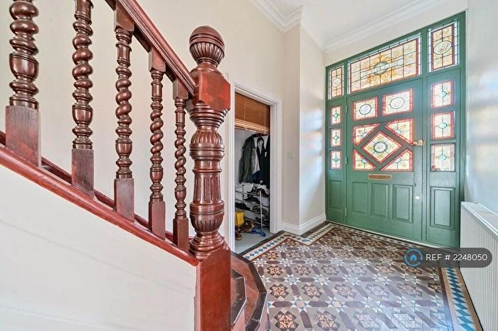 6 Bedroom Terraced House To Rent In Alexandra Park Road, London, N10