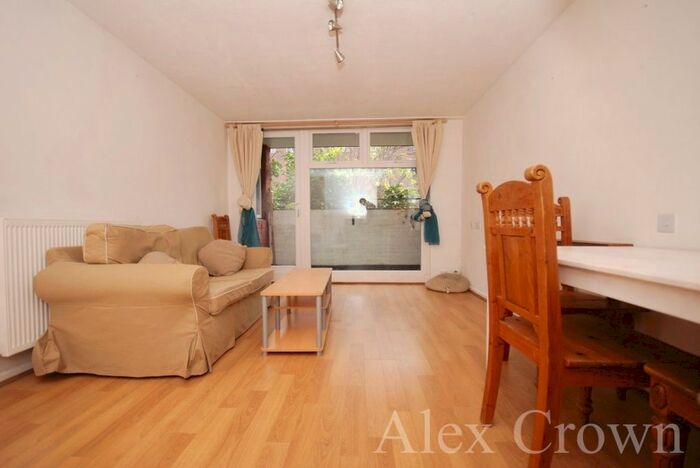 1 Bedroom Flat To Rent In Scholefield Road, London, N19