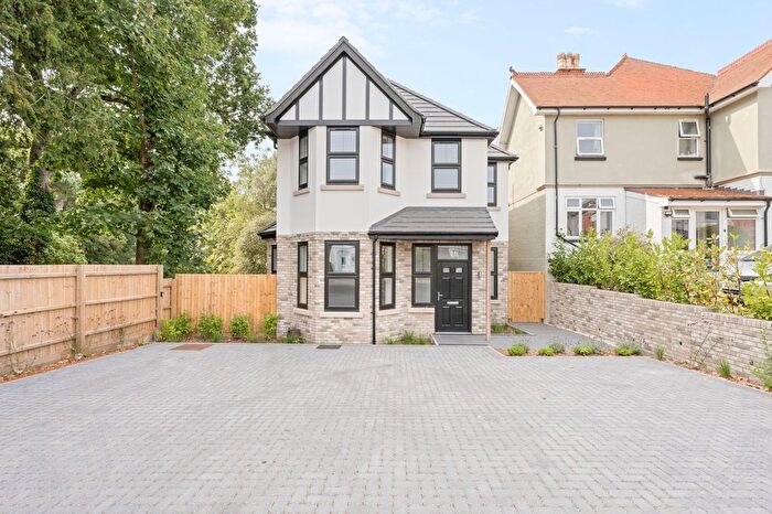 4 Bedroom Detached House For Sale In Alexandra Road, Poole, BH14