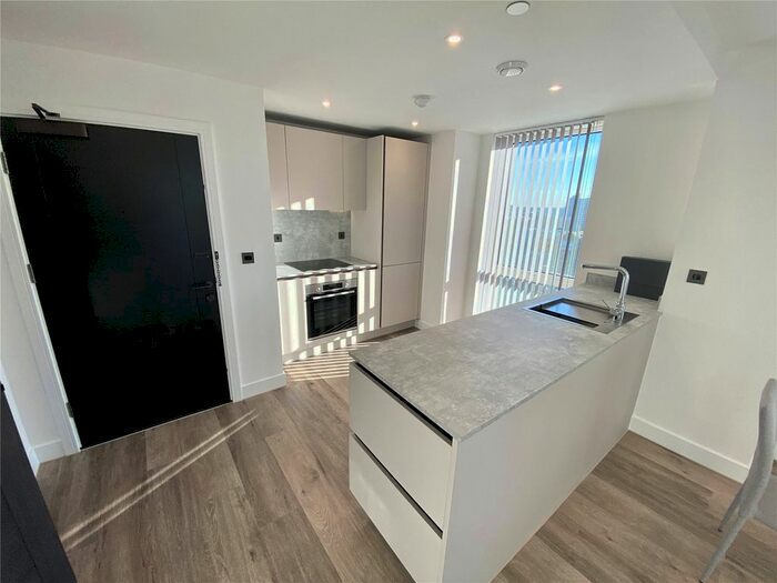 1 Bedroom Flat To Rent In The Regent, Snow Hill Wharf, Shadwell Street, Birmingham, B4