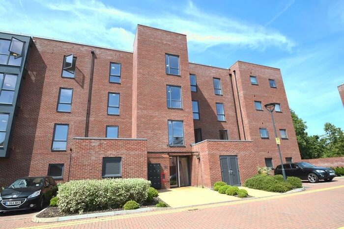1 Bedroom Flat To Rent In Fulmar House, Brand Avenue, UB10