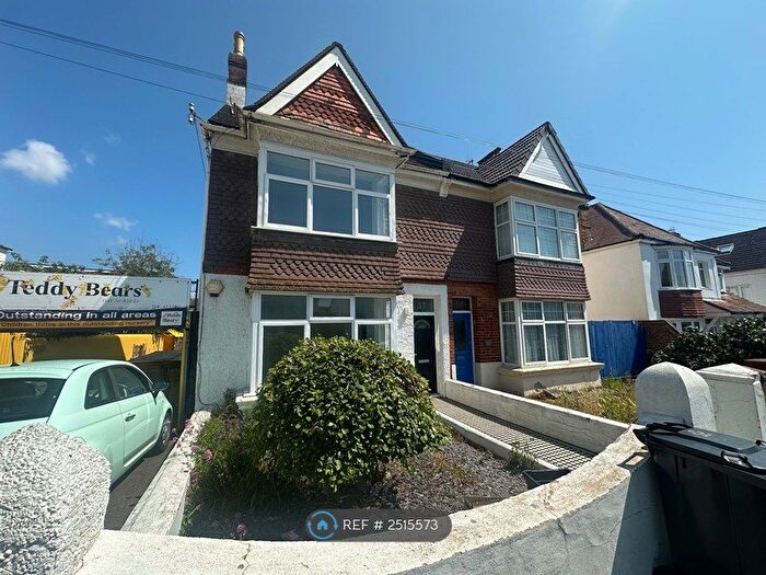 4 Bedroom Semi-Detached House To Rent In Glebe Villas, Hove, BN3