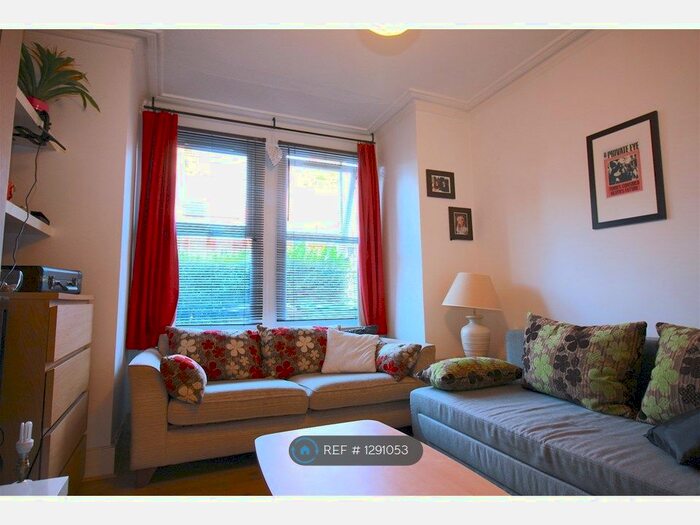 1 Bedroom Flat To Rent In Carr Road, London E17