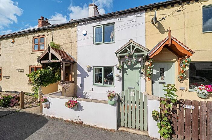 2 Bedroom Cottage For Sale In Patterson's Cottages, Chapel Haddelsey, YO8