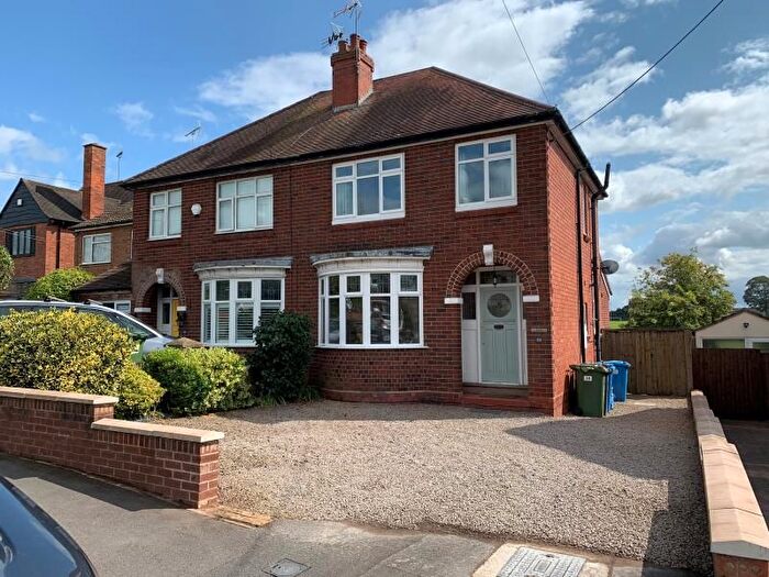 3 Bedroom Semi Detached House To Rent In Hyde Lane, Kinver, DY7