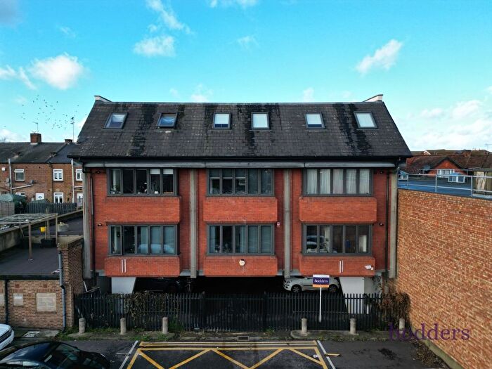 1 Bedroom Studio To Rent In Heriot House, - Guildford Street, Chertsey, Surrey, KT16
