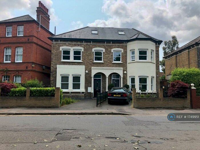 4 Bedroom Semi-Detached House To Rent In Spratt Hall Road, London, E11