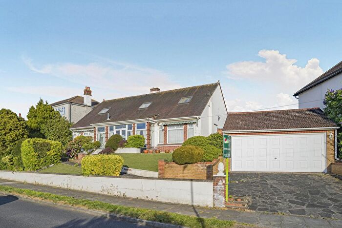 4 Bedroom Detached Bungalow For Sale In Hill Crescent, Bexley, DA5
