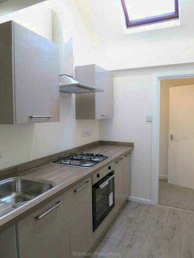 1 Bedroom Apartment To Rent In Mauldeth Road, Withington, M20