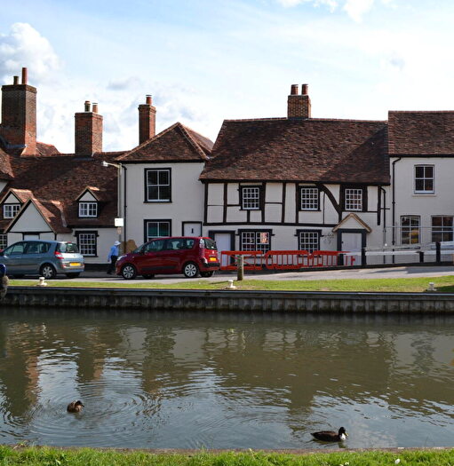 2 Bedroom Terraced House To Rent In West Mills, Newbury, RG14