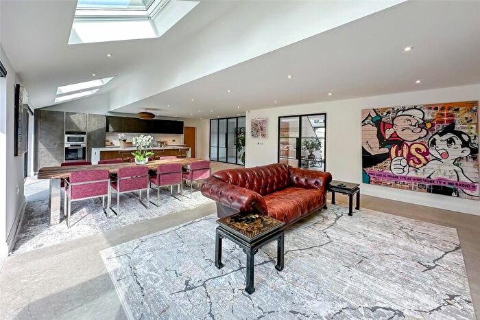 5 Bedroom Detached House For Sale In Silverwood Barnes, St Albans Road, Sandridge, St. Albans, Hertfordshire, AL4