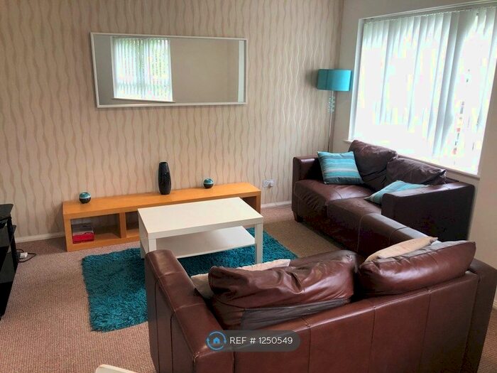 3 Bedroom Flat To Rent In Princes Gardens, Liverpool L3