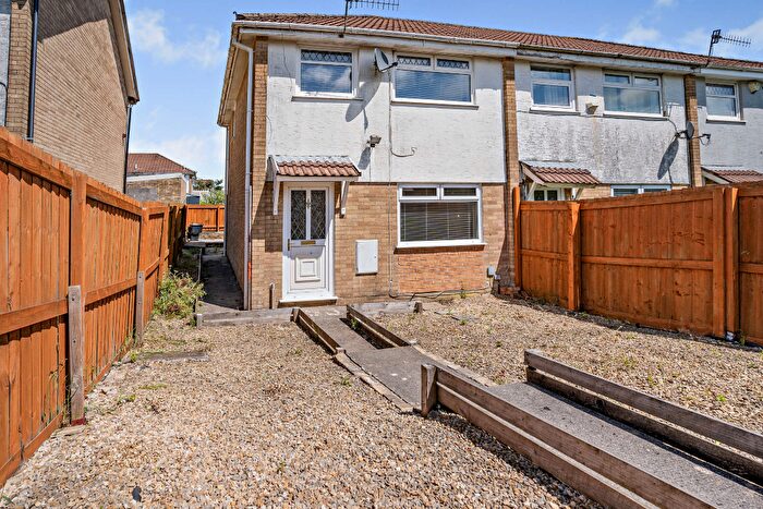 3 Bedroom End Of Terrace House For Sale In Kidwelly Grove, Merthyr Tydfil, South Glamorgan, Merthyr Tydfil (County Of), CF48