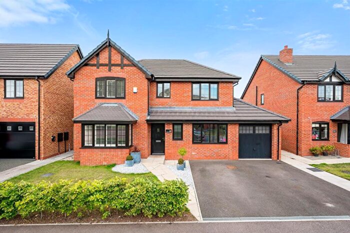 4 Bedroom House For Sale In Glover Drive, Willaston, Nantwich, CW5