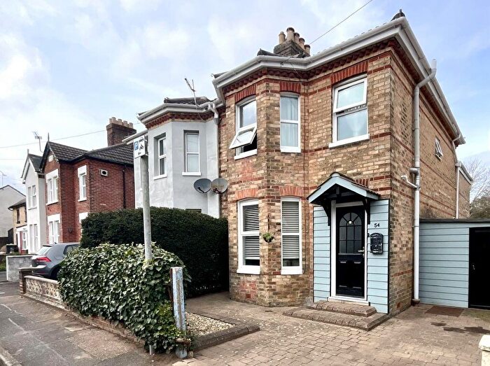 3 Bedroom Semi Detached House For Sale In Stourvale Road, Southbourne, BH5
