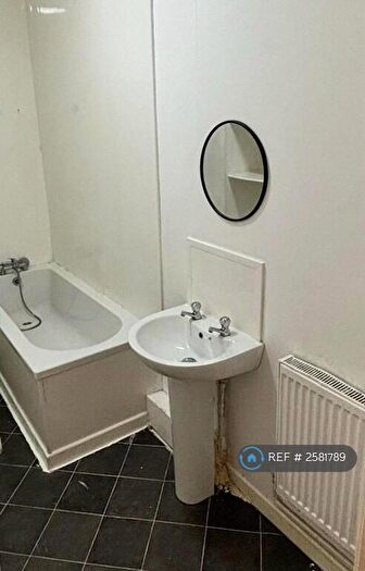 Studio To Rent In Picton Road, Liverpool, L15