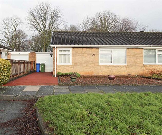 2 Bedroom Flat For Sale In Gresham Close, Southfied Green, Cramlington, NE23