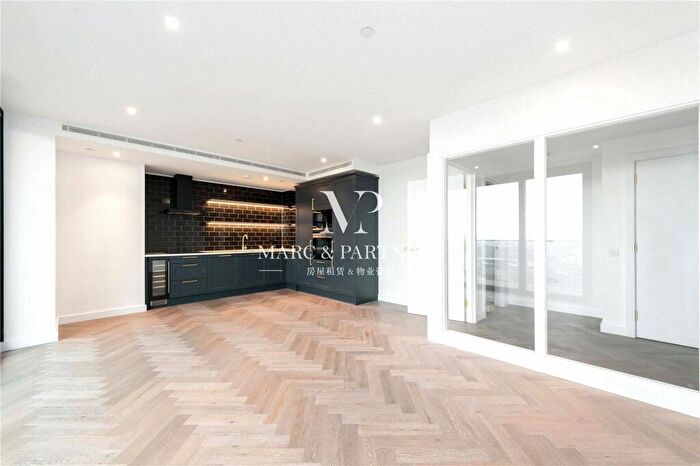 2 Bedroom Apartment To Rent In Gauging Square, London Docks, London, E1W