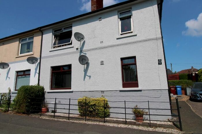 2 Bedroom Flat To Rent In Glenbank, Falkirk, FK1