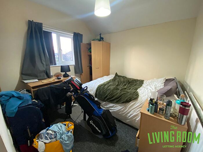 5 Bedroom Property To Rent In Mackintosh Place, Roath, Cardiff, CF24