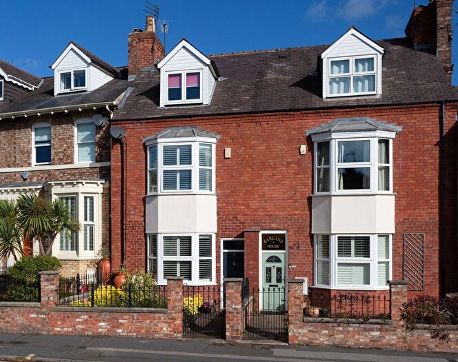 4 Bedroom Terraced House For Sale In Acomb Road, York, North Yorkshire, YO24