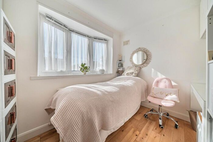 2 Bedroom Semi-Detached Bungalow For Sale In Silverdale Drive, Waterlooville, PO7