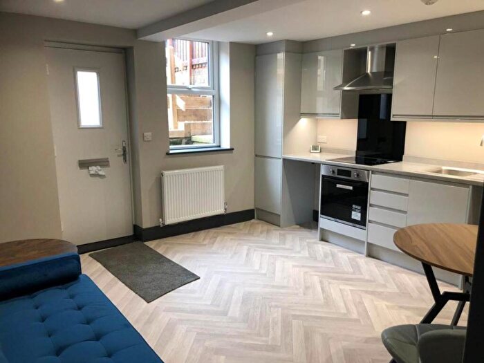 1 Bedroom Flat To Rent In Barton Terrace, Holbeck, Leeds, LS11
