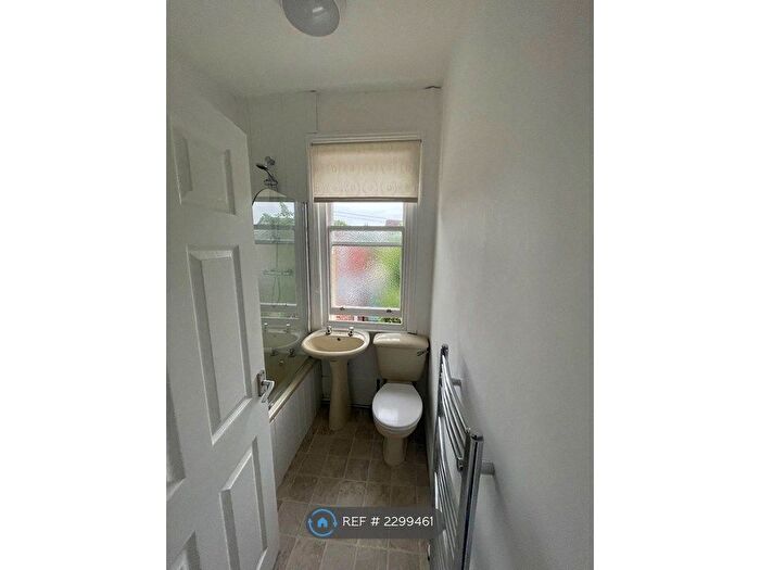 1 Bedroom Flat To Rent In Glen Eldon Road, St Annes, FY8