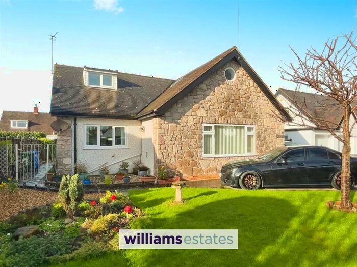 4 Bedroom Detached House For Sale In Roe Parc, St. Asaph, LL17