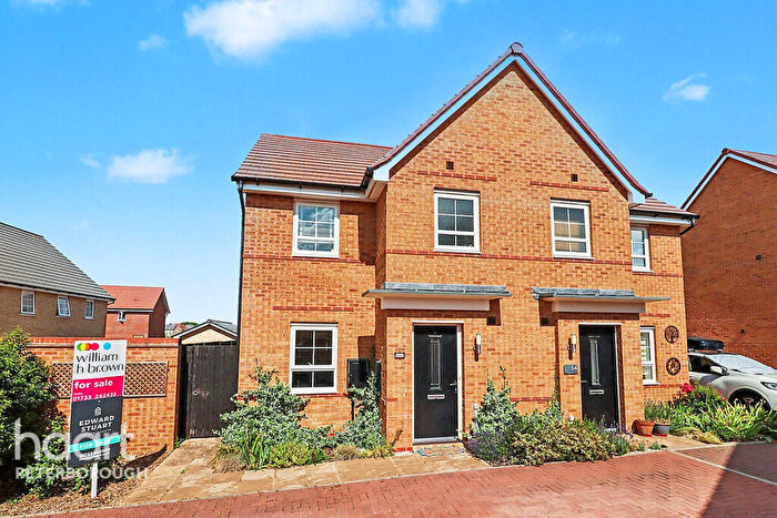 3 Bedroom Semi Detached House For Sale In Broadstone Drive, Hampton Water, PE7
