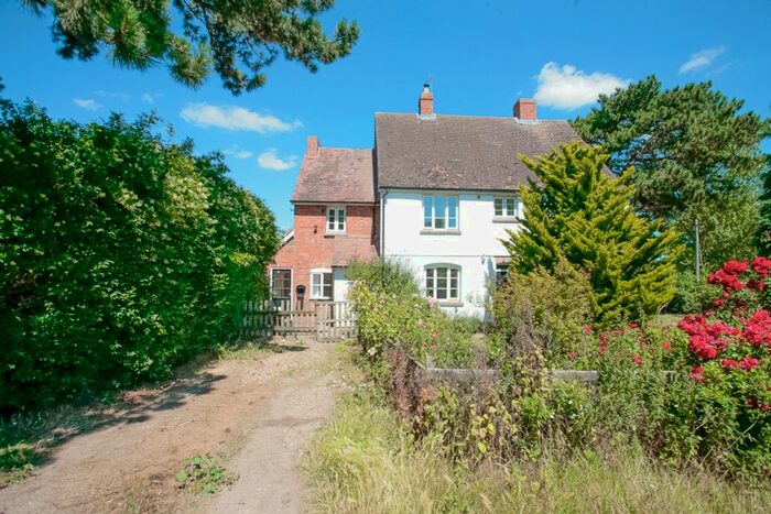 3 Bedroom Cottage To Rent In Shillingford Hill, Wallingford, OX10