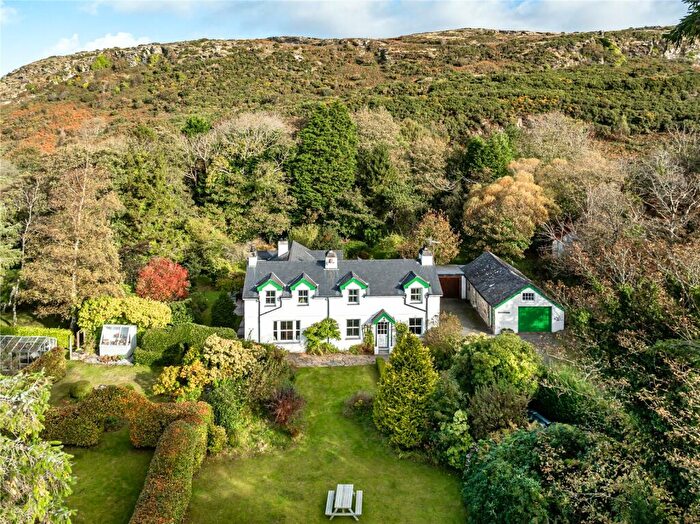 5 Bedroom Detached House For Sale In Morfa Bychan, Porthmadog, Gwynedd, LL49