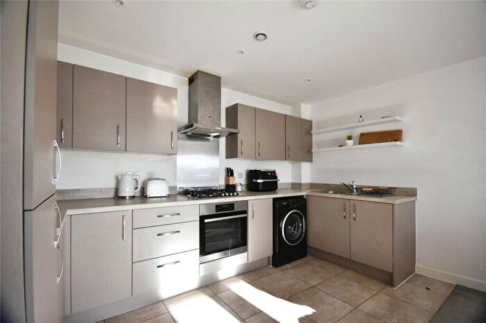 1 Bedroom Apartment For Sale In Nightingale Way, Reading, RG30