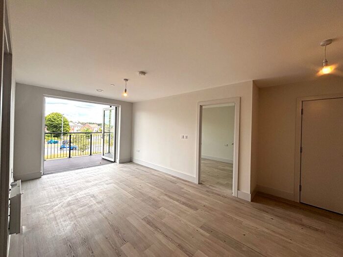 2 Bedroom Flat To Rent In Prince Charles Road, Exeter, EX4