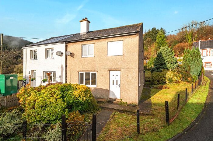 3 Bedroom End Of Terrace House For Sale In Heulfryn, Aberangell, Machynlleth, Powys, SY20