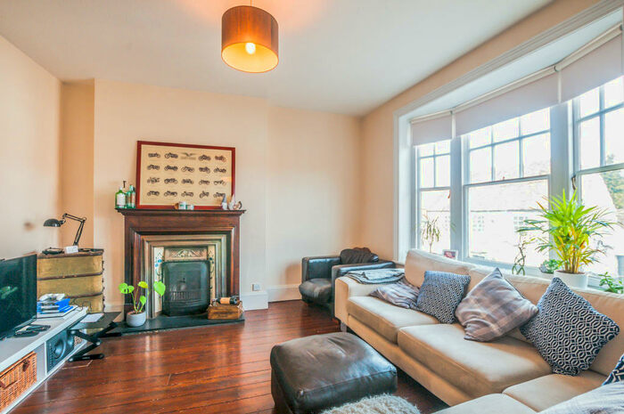 2 Bedroom Apartment To Rent In High Street, Cookham, SL6