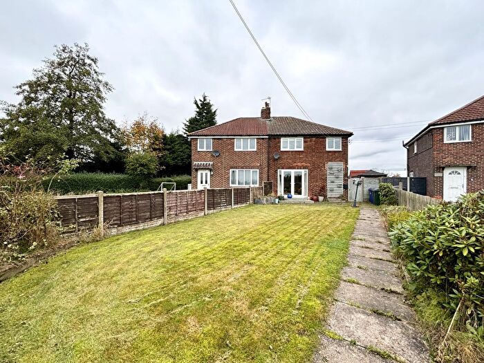 3 Bedroom Semi-Detached House For Sale In Highgate, Balne, Goole, DN14